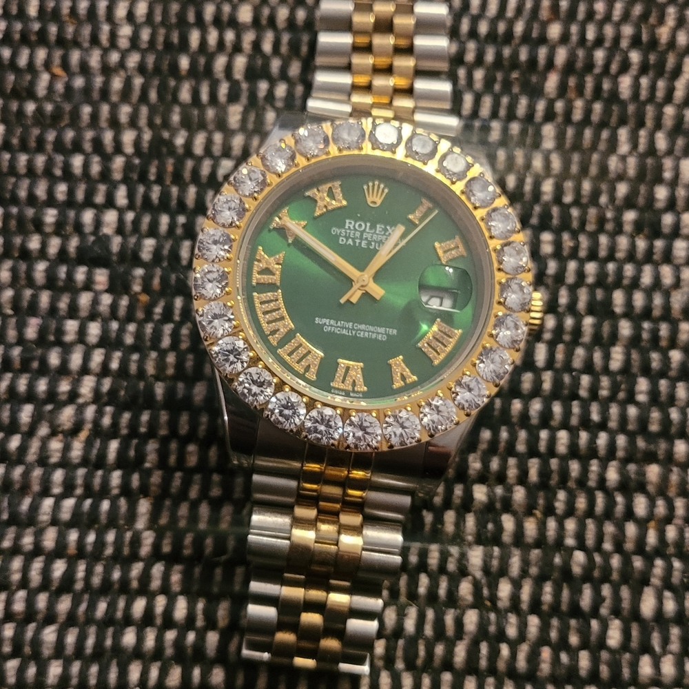 Mens watch